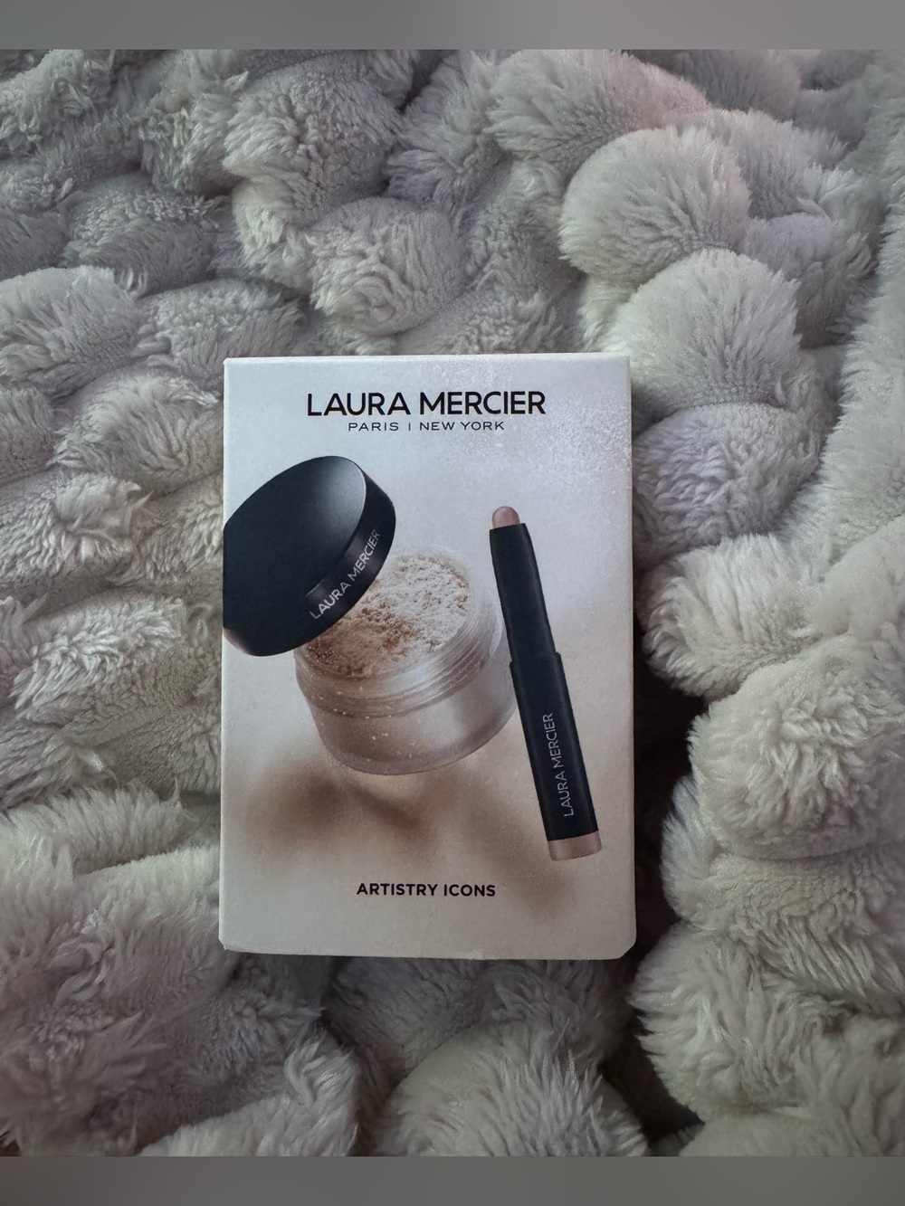 Laura Mercier Artistry Icons Set Brand New